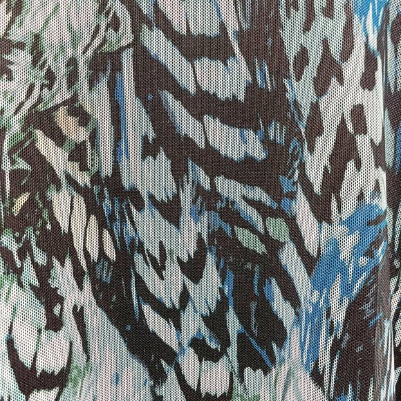 CHICOS Two Piece Feather Print Mesh Tank and Cardigan Set Size M - Picture 4 of 8